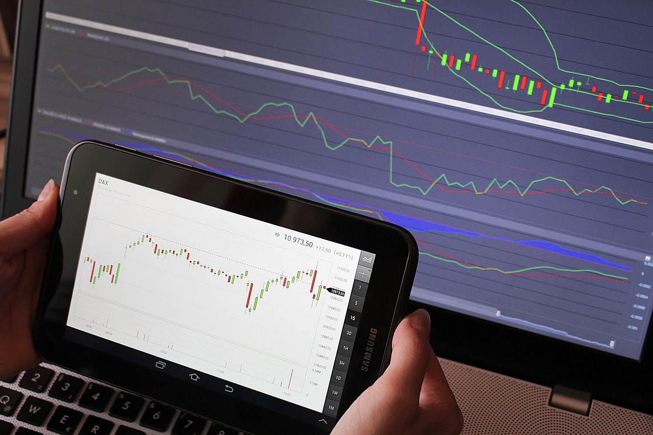 The Role of Algorithmic Trading in Market Volatility